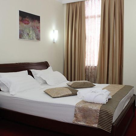 Hotel Vanilla Batumi Room photo