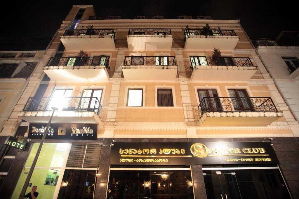 Hotel Vanilla Batumi Exterior photo